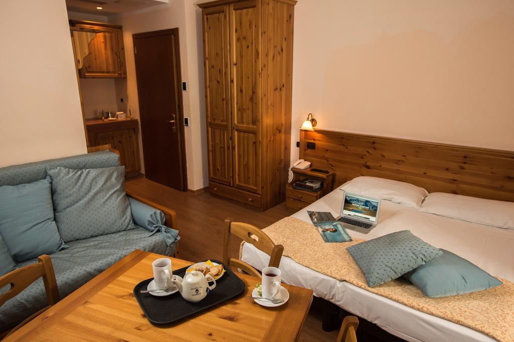 Albergo Meuble Vecchio Scarpone Baceno Habitación foto